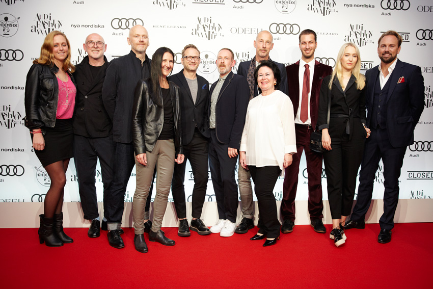 Jurybild_Franca_Hoef_Otto_Droegsler_Joerg_Ehrlich__Artemis_Karoussos__Thomas_Hill_Ole_Mlodzian_Manfred_Wagner_Alice_Pieper_Thomas_Meyer_Juliane_Diesner_Steven_Gaetjen
